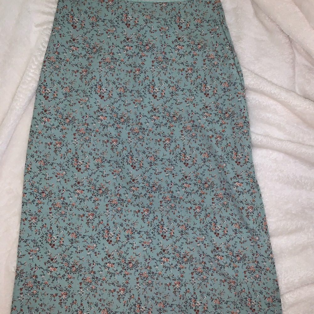 phoebe skirt - Picture 2 of 4